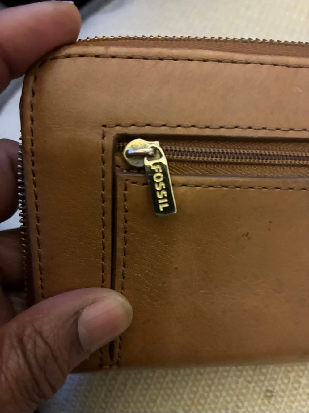 Fossil Chestnut Brown Leather Zip-Around Wristlet-Vintage-inspired hermitage1954